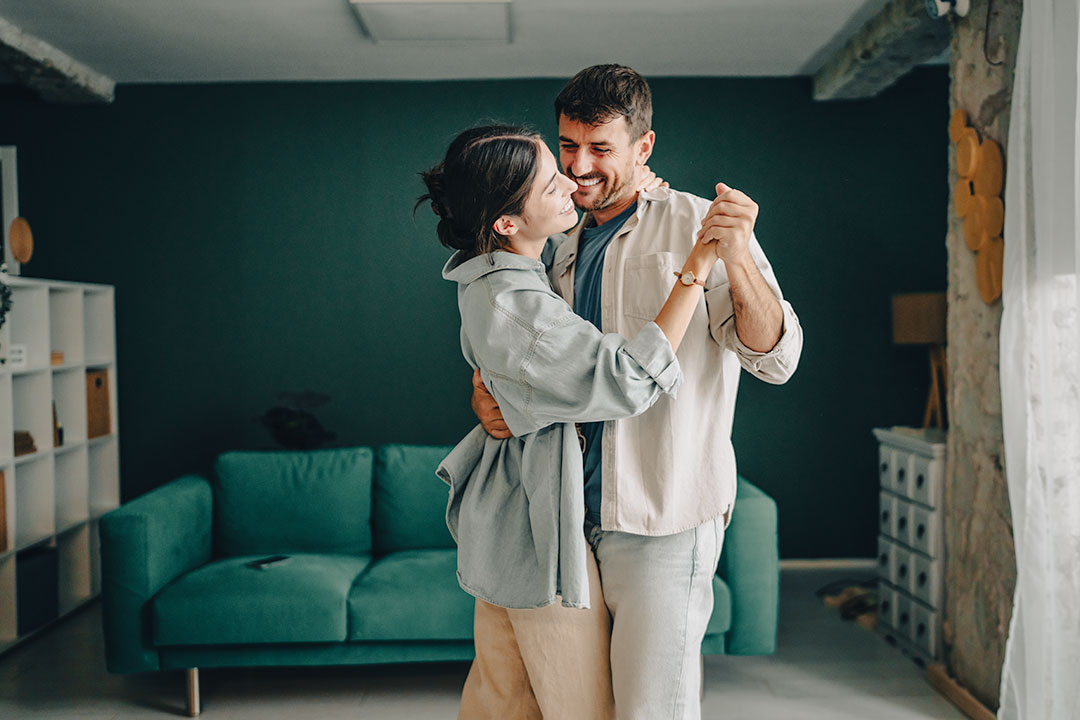 magnolia-smiles-young-adults